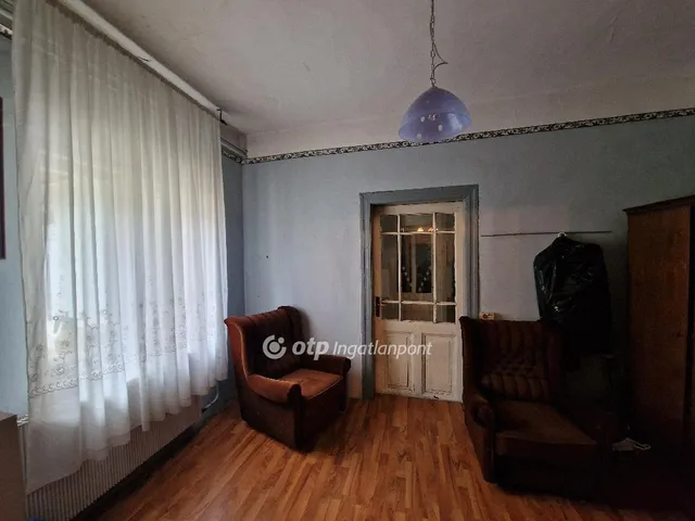 Eladó ház Pomáz 135 nm