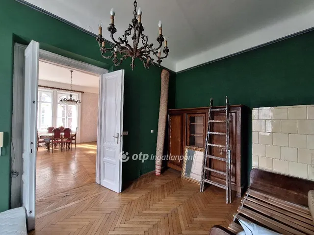 Eladó lakás Budapest VIII. kerület, Corvin negyed 125 nm