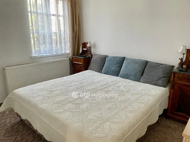 Eladó ház Penc 190 nm