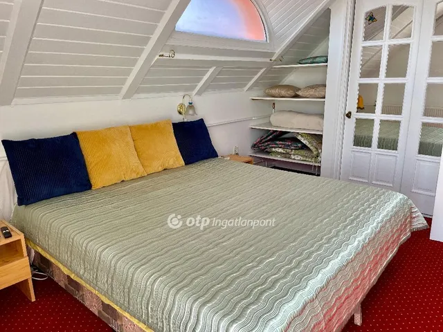 Eladó ház Penc 190 nm