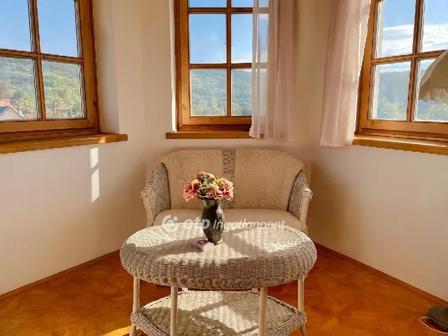 Eladó ház Penc 190 nm