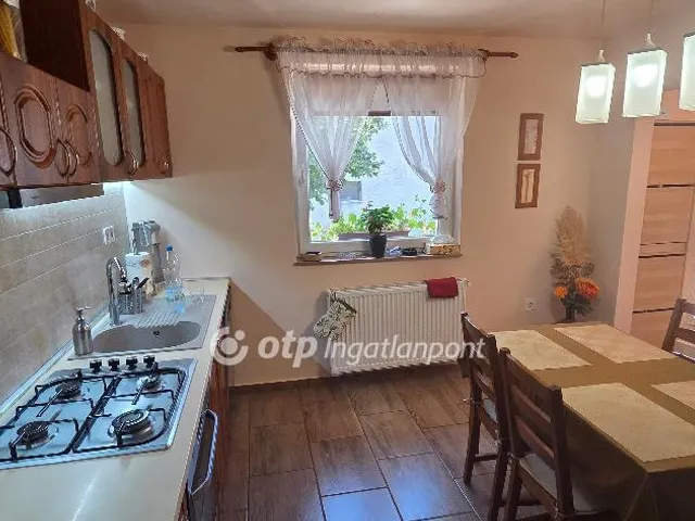 Eladó ház Érd, Fenyves-Parkváros 124 nm