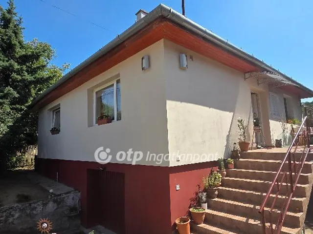 Eladó ház Érd, Fenyves-Parkváros 124 nm