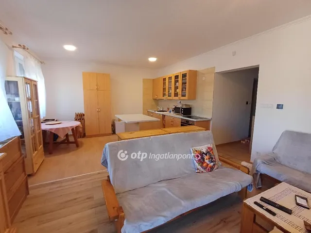 Eladó lakás Monor 76 nm