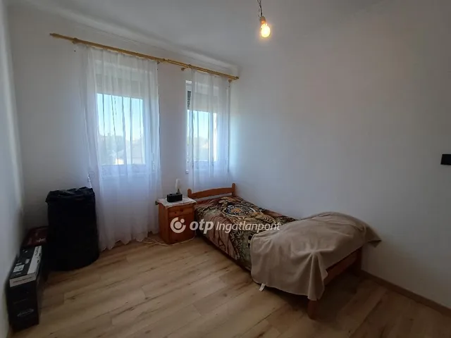 Eladó lakás Monor 76 nm