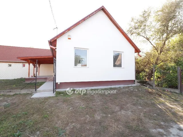 Eladó ház Kiskunlacháza 80 nm