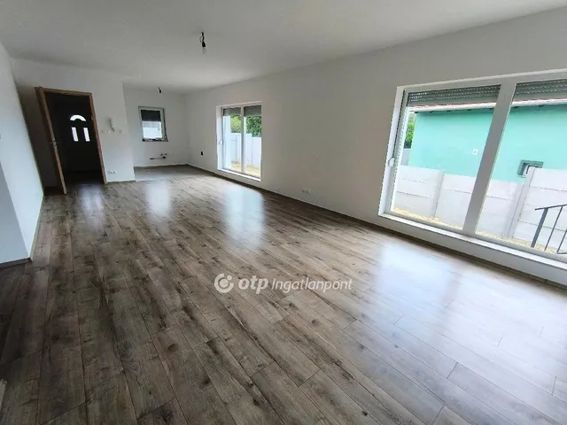 Eladó ház Érd, Fenyves-Parkváros 133 nm