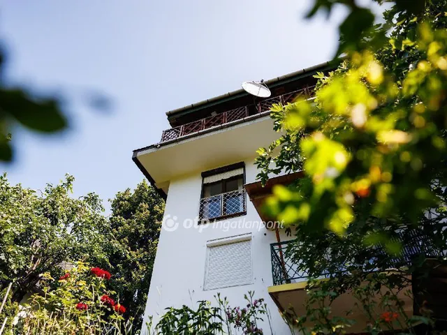 Eladó lakás Budapest II. kerület, Hárshegy 96 nm