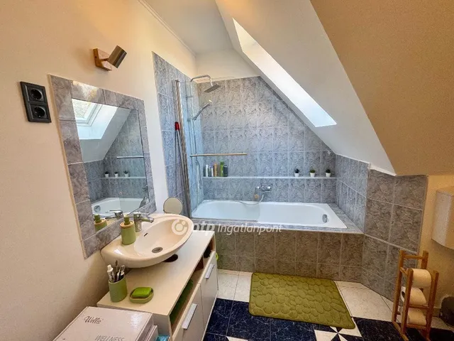 Eladó lakás Érd 84 nm