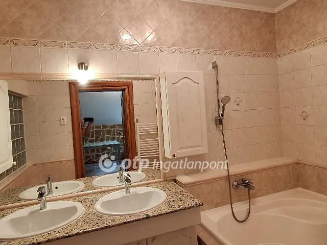 Eladó lakás Nagykovácsi 73 nm