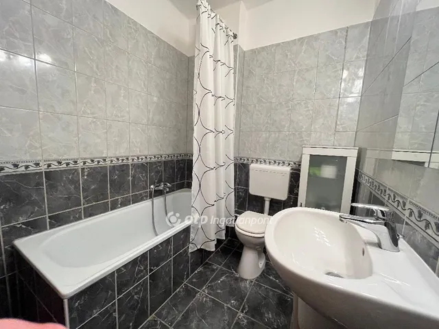 Eladó lakás Budapest VIII. kerület, Füvész kert 52 nm