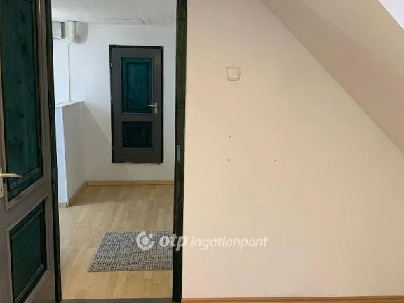 Eladó ház Felsőpakony 171 nm