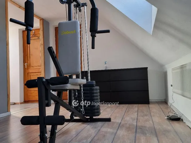 Eladó ház Felsőpakony 171 nm