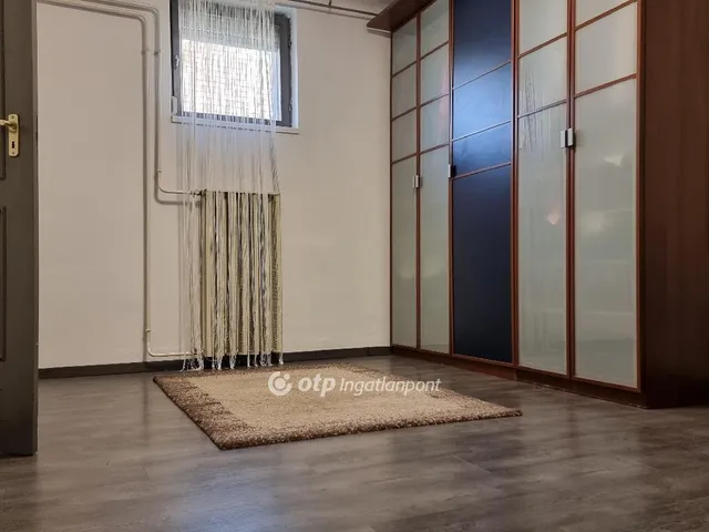 Eladó ház Felsőpakony 171 nm