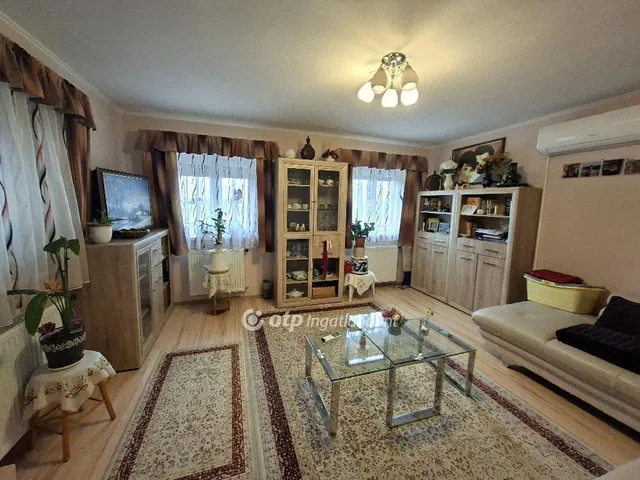 Eladó ház Martonvásár 93 nm