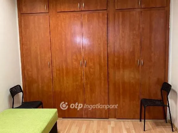 Eladó kereskedelmi és ipari ingatlan Budapest XIX. kerület, Kispest 2757 nm