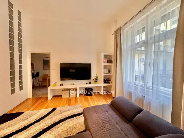 Eladó lakás Budapest V. kerület 44 nm