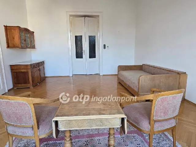 Eladó lakás Budapest VI. kerület, Nagykörúton belüli terület 91 nm