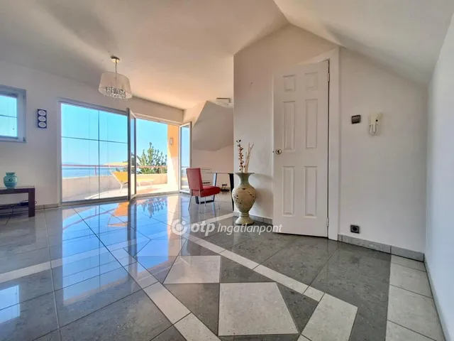 Eladó üdülő és hétvégi ház Szentendre 295 nm