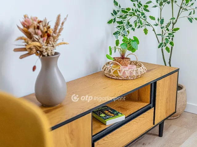 Eladó lakás Budapest VI. kerület, Nagykörúton belüli terület 29 nm