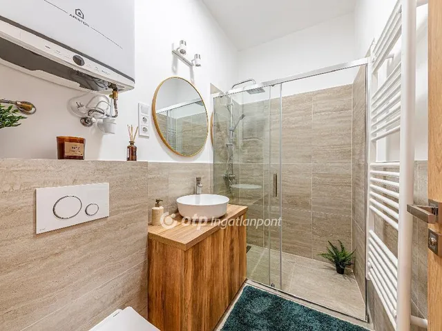 Eladó lakás Budapest VI. kerület, Nagykörúton belüli terület 29 nm