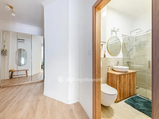 Eladó lakás Budapest VI. kerület, Nagykörúton belüli terület 29 nm