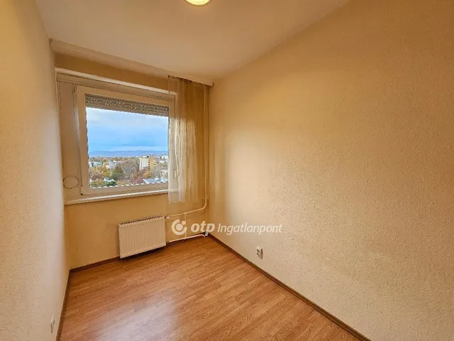 Eladó lakás Budapest IX. kerület, József Attila lakótelep 34 nm