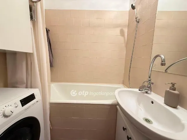 Eladó lakás Budapest III. kerület, Római-part 49 nm