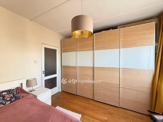 Eladó lakás Budapest III. kerület, Római-part 49 nm