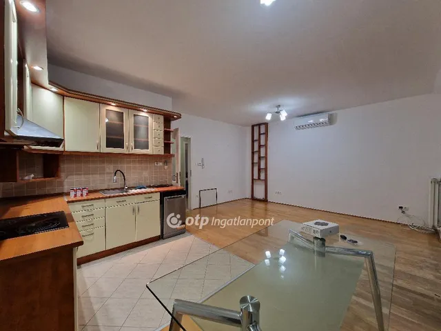 Eladó lakás Budapest IV. kerület, Káposztásmegyer 60 nm