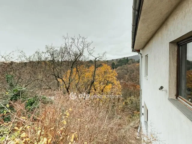 Eladó lakás Budapest XII. kerület, Farkasvölgy 145 nm