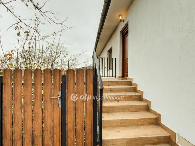 Eladó lakás Budapest XII. kerület, Farkasvölgy 145 nm