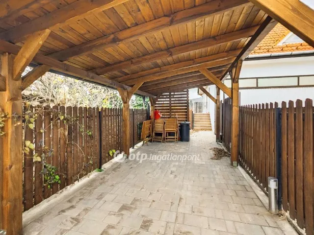 Eladó lakás Budapest XII. kerület, Farkasvölgy 145 nm