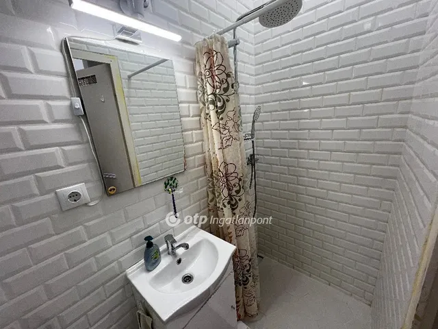 Eladó lakás Budapest VIII. kerület, Losoncinegyed 30 nm