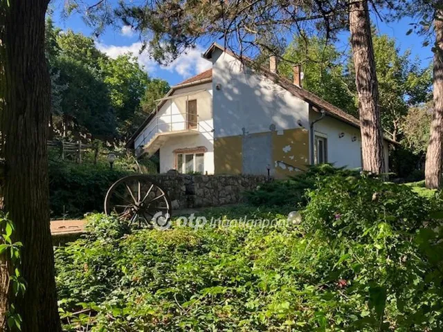 Eladó kereskedelmi és ipari ingatlan Leányfalu 744 nm