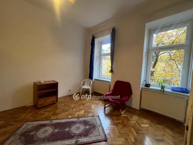 Kiadó lakás Budapest VIII. kerület, II. János Pál pápa tér 35 nm