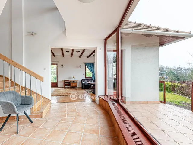 Eladó ház Budaörs 270 nm