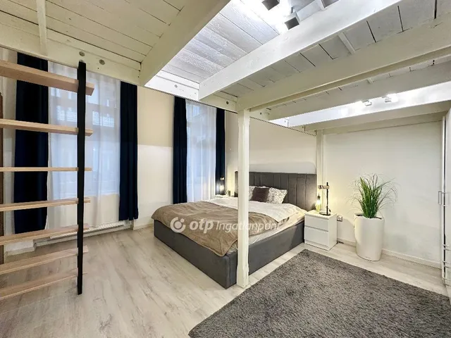 Eladó lakás Budapest VI. kerület, Nagykörúton kívüli terület 77 nm