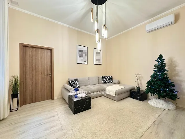 Eladó lakás Budapest VI. kerület, Nagykörúton kívüli terület 77 nm