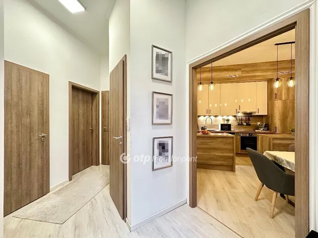 Eladó lakás Budapest VI. kerület, Nagykörúton kívüli terület 77 nm