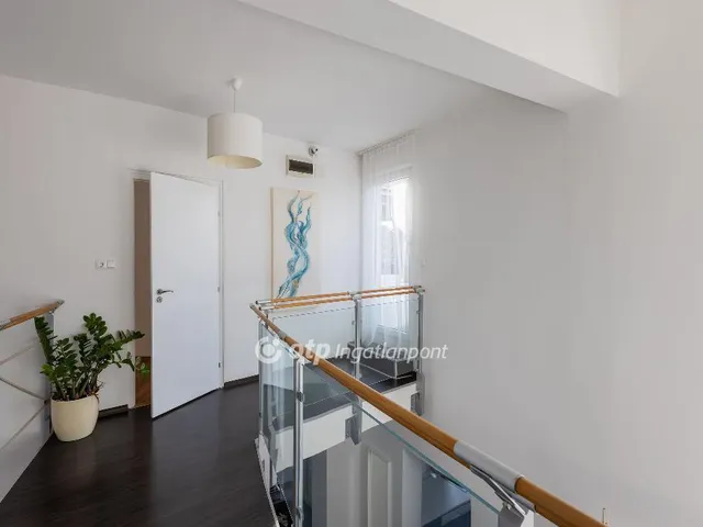 Eladó ház Budapest XXI. kerület 206 nm