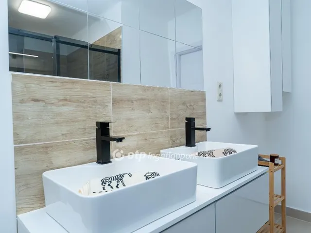 Eladó lakás Budapest XVIII. kerület, Alacskai úti lakótelep 91 nm