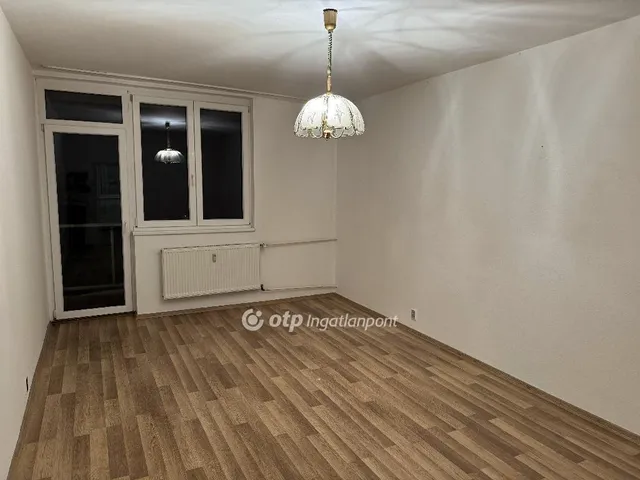 Eladó lakás Dunaújváros, Dunapart 54 nm