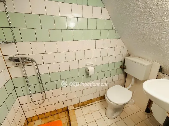 Eladó ház Budapest XV. kerület, Pestújhely 203 nm