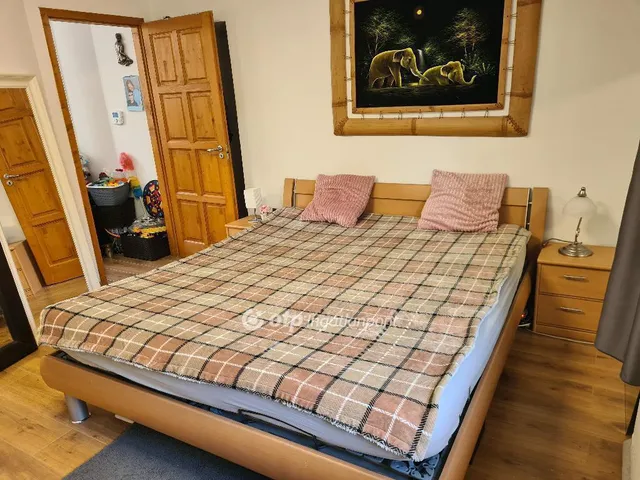 Eladó ház Budapest II. kerület 233 nm