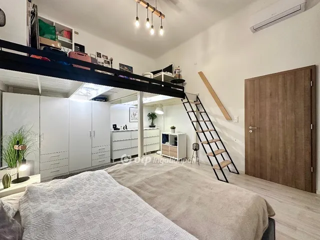 Eladó lakás Budapest VI. kerület 75 nm