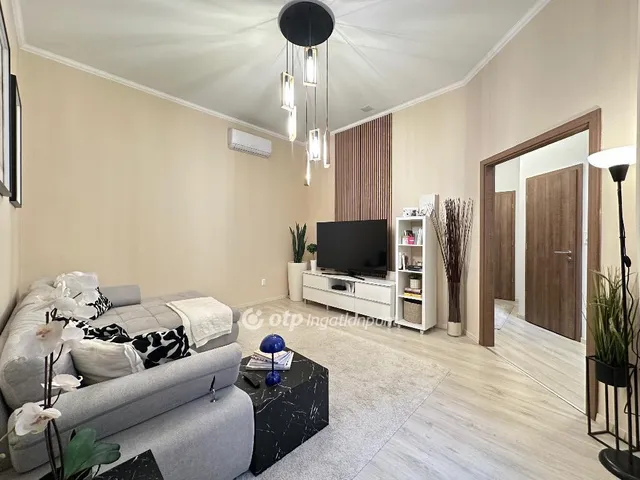 Eladó lakás Budapest VI. kerület 75 nm