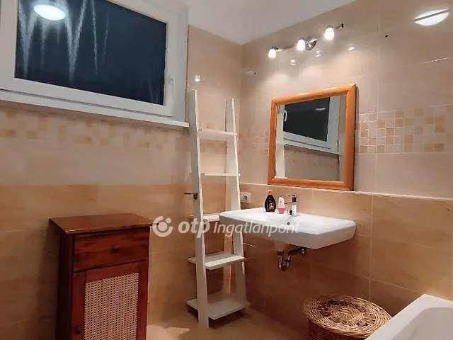 Eladó lakás Budapest IV. kerület 71 nm