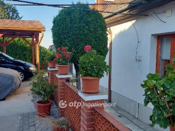 Eladó ház Budapest III. kerület 240 nm