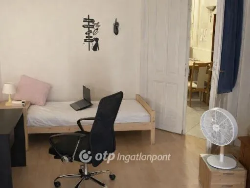 Eladó lakás Budapest VI. kerület 71 nm